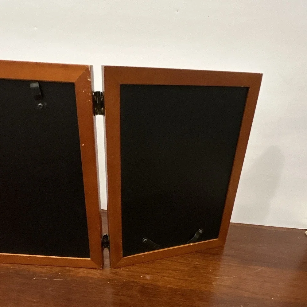 Weston Gallery Artistry Triple Walnut 5x7 Hinged Picture Frame